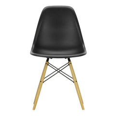 Vitra - DSW plastik sandalye - akçaağaç kaide - Charles & Ray Eames | Siyah