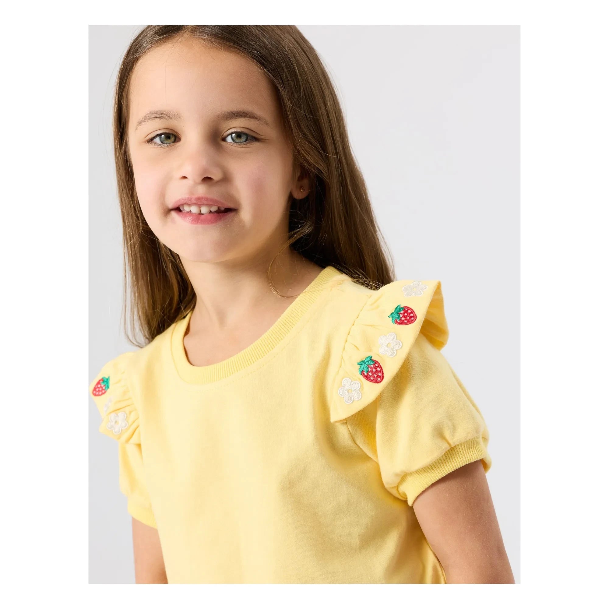 Goldie + Ace – Rüschen-T-Shirt mit Erdbeer-Details | Gelb