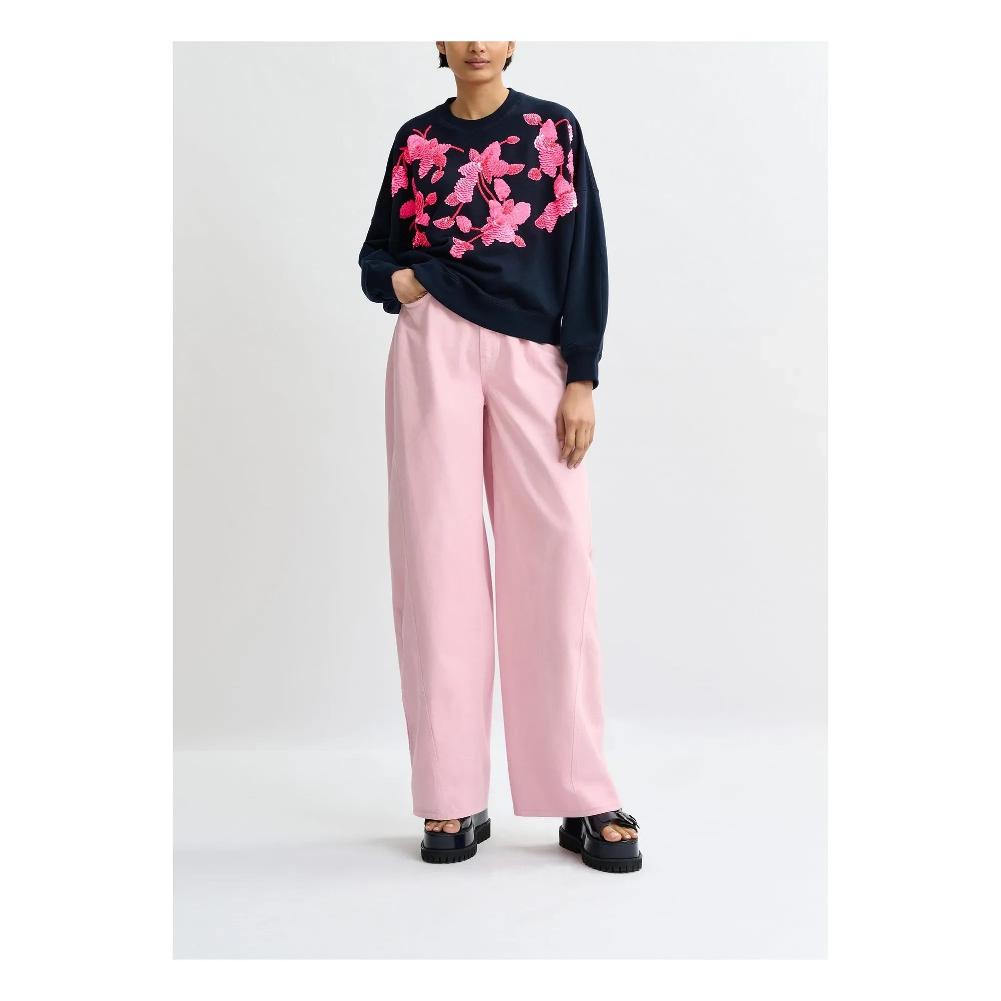Essentiel Antwerp - Bisiklet Yaka Nakışlı Sweatshirt | Lacivert