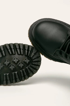 Dr. Martens Botlar
