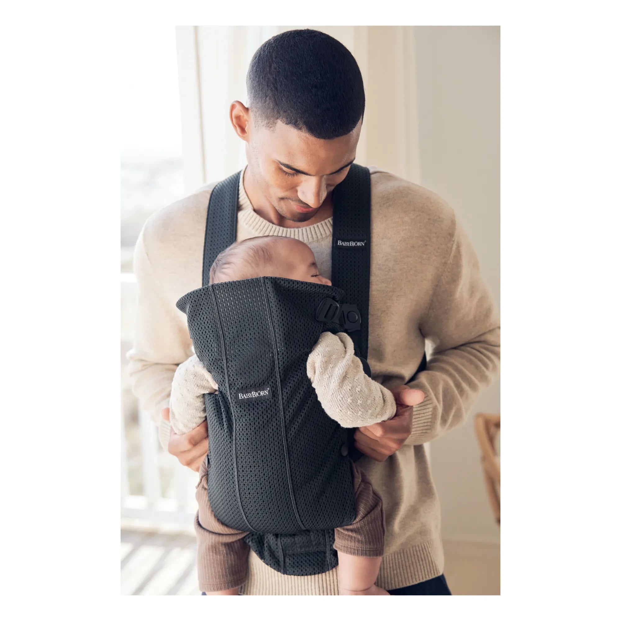 BabyBjörn - Mini Mesh Baby Carrier | Black