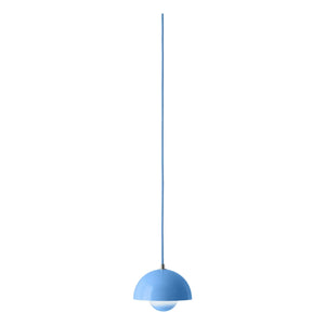 & Tradition - Flowerpot VP10 Pendant Lamp, Verner Panton | Light Blue