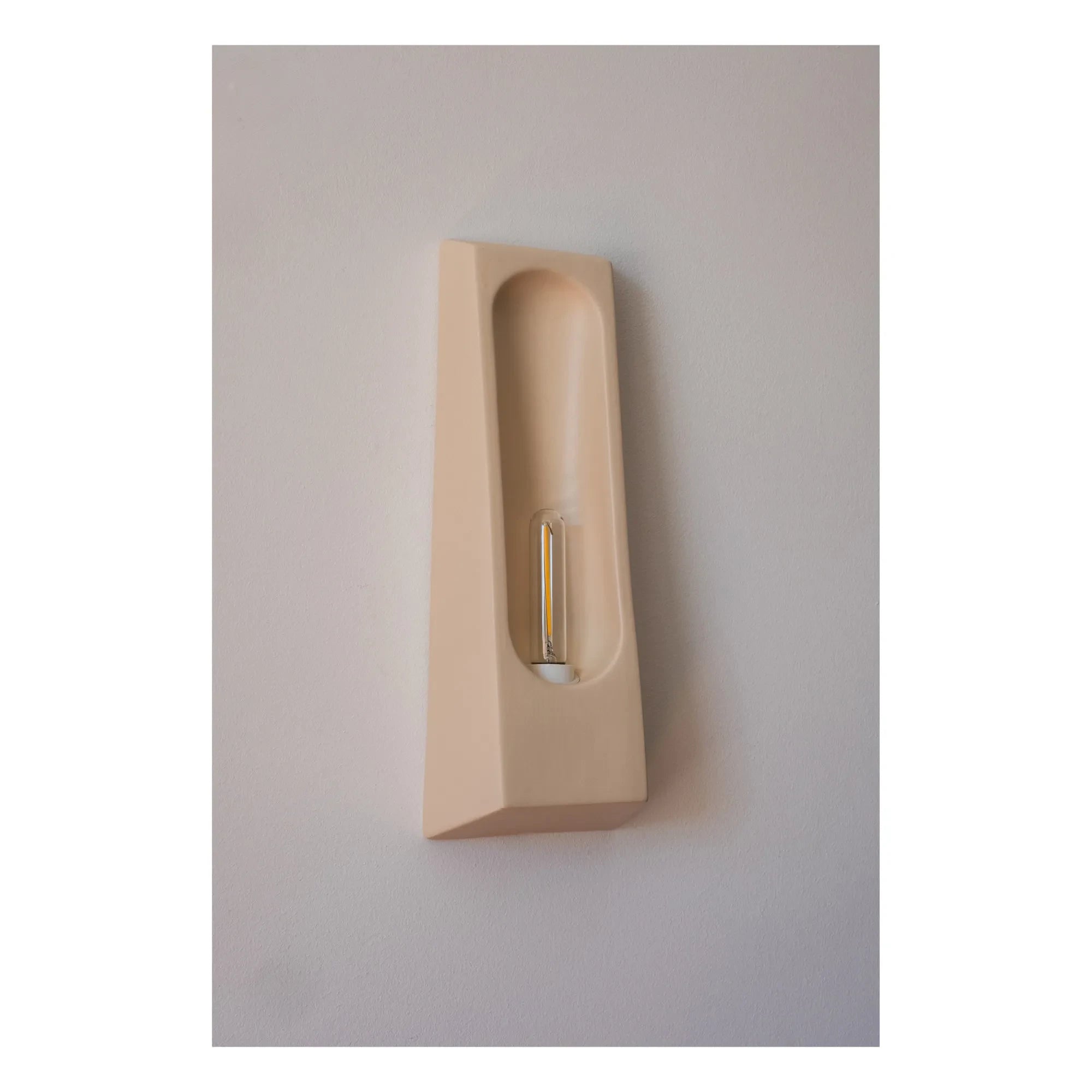 Violaine d'Harcourt - Alcove Wall Sconce | Sand