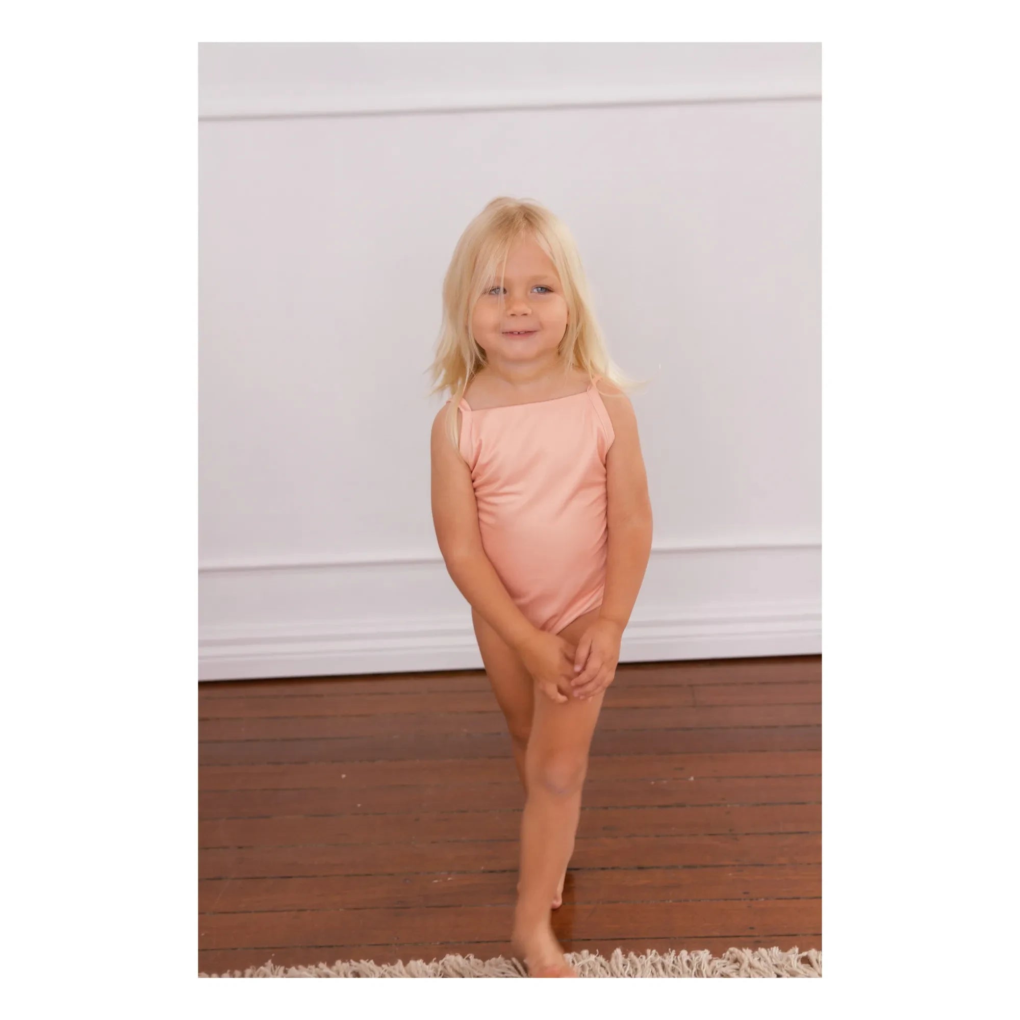 Ina Swim - Mara Badeanzug aus recyceltem Nylon | Aprikose