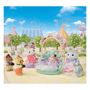 Sylvanian Families - Çiçekli elbiseler içinde prensesler