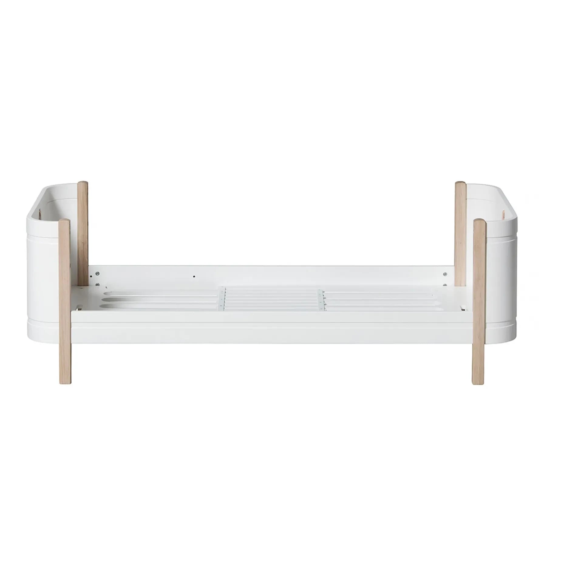 Oliver Furniture - Wood Mini+ طقم تحويل من سرير الأطفال إلى سرير الجونيور | بلوط