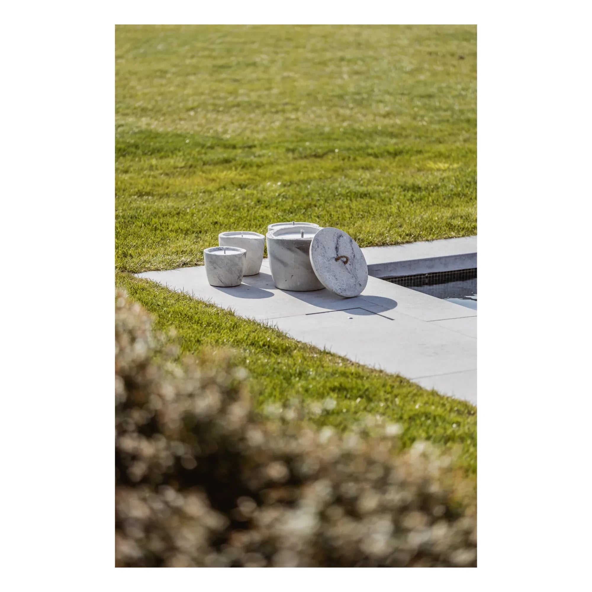 Mon Dada - Outdoor Unscented Candle | Gray