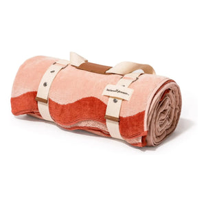 Business & Pleasure Co. - Delikli plaj havlusu | Pembe