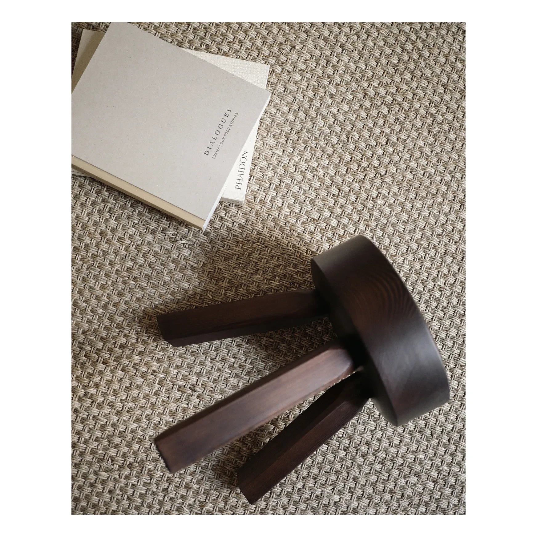 Frama - AML Kiefernhocker | Dunkles Holz