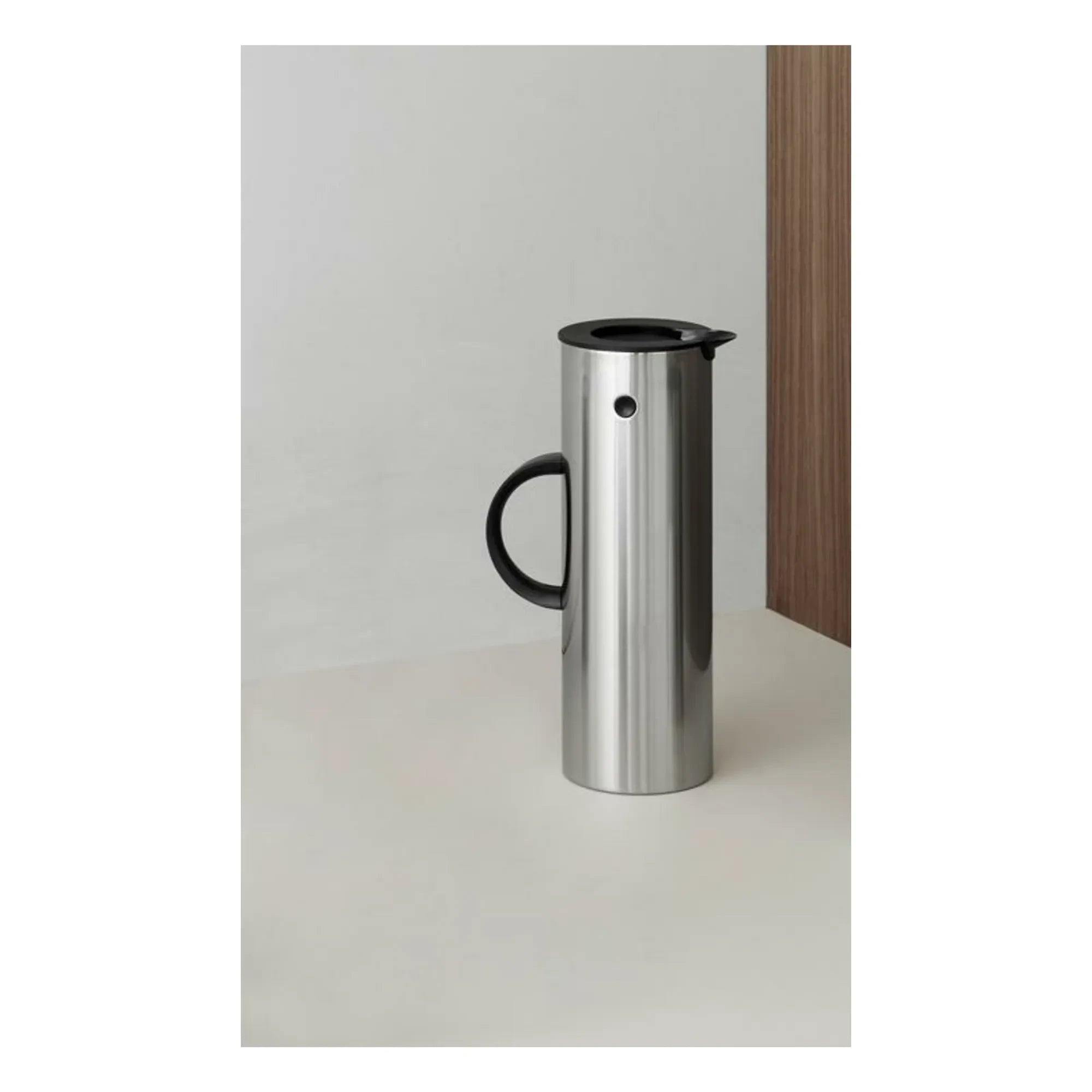 Stelton - EM77 Isıtmalı Sürahi 1L | Çelik