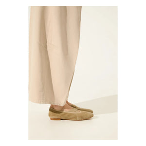 Augusta - Bettina Wildleder Ballerina | Beige