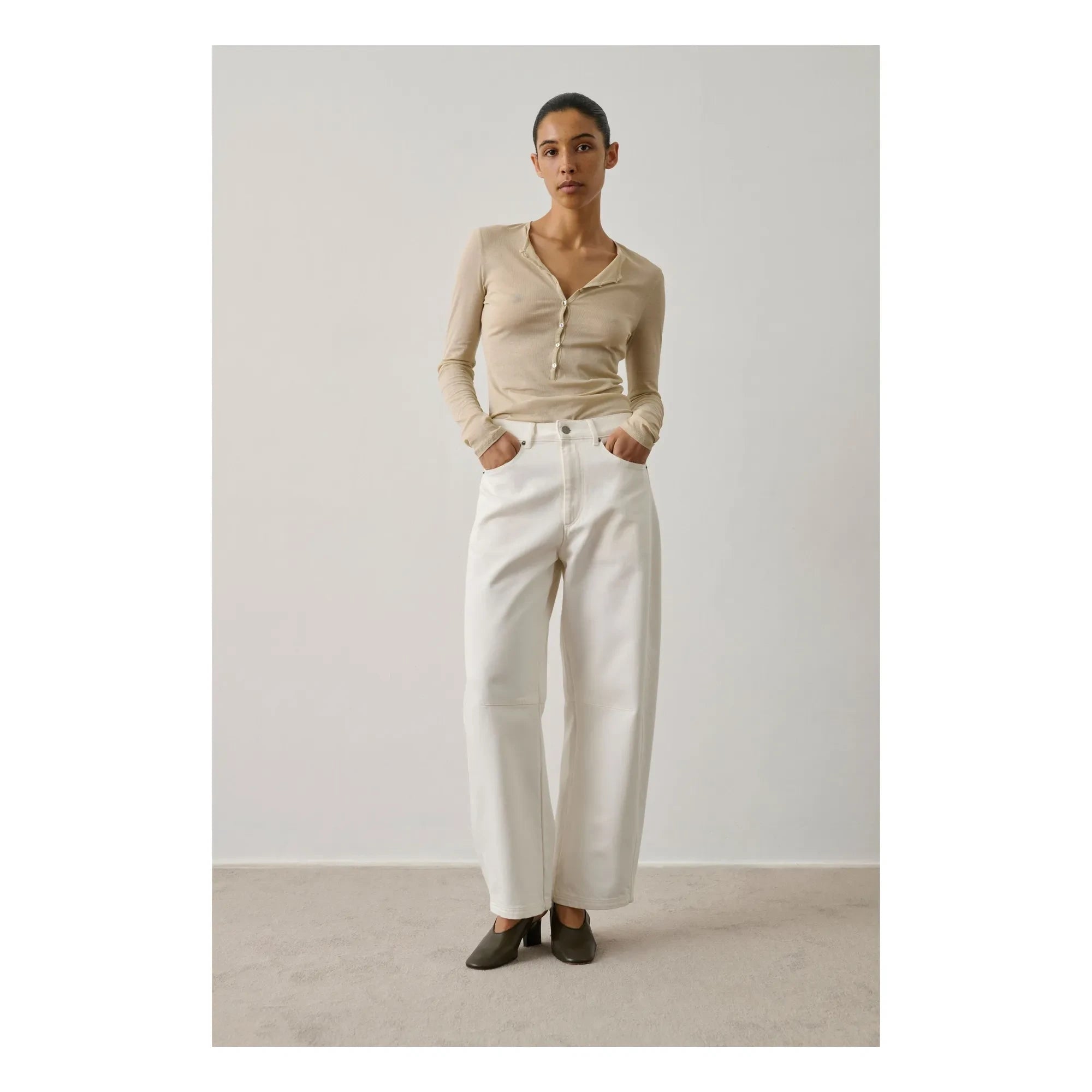 Soeur - Jean Eliott | White