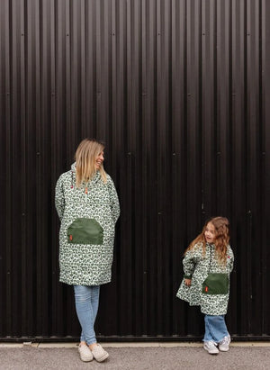 Hello Hossy - Chubasquero de leopardo | Verde