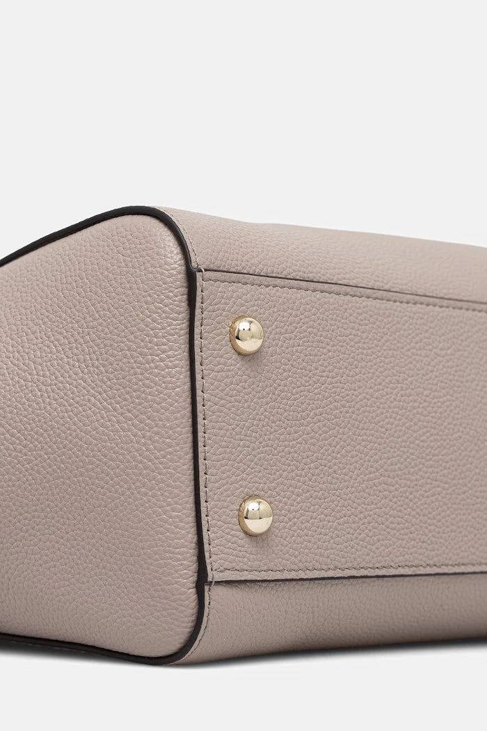 Furla kadın deri alışveriş çantası