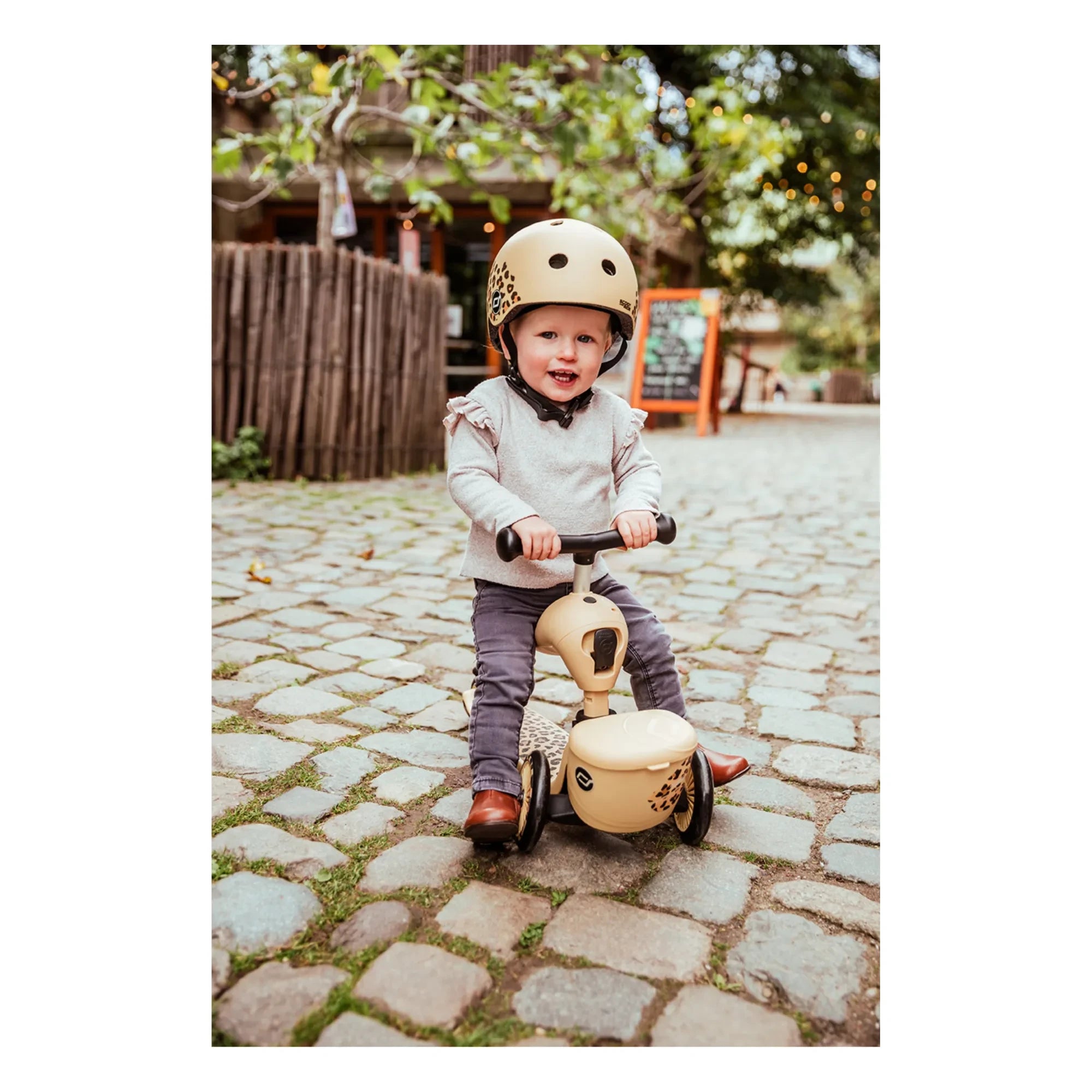 Scoot & Ride - Kask