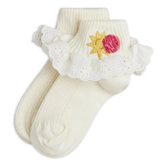 Mini Rodini – Socken aus Bio-Baumwolle mit Spitze | Ecru