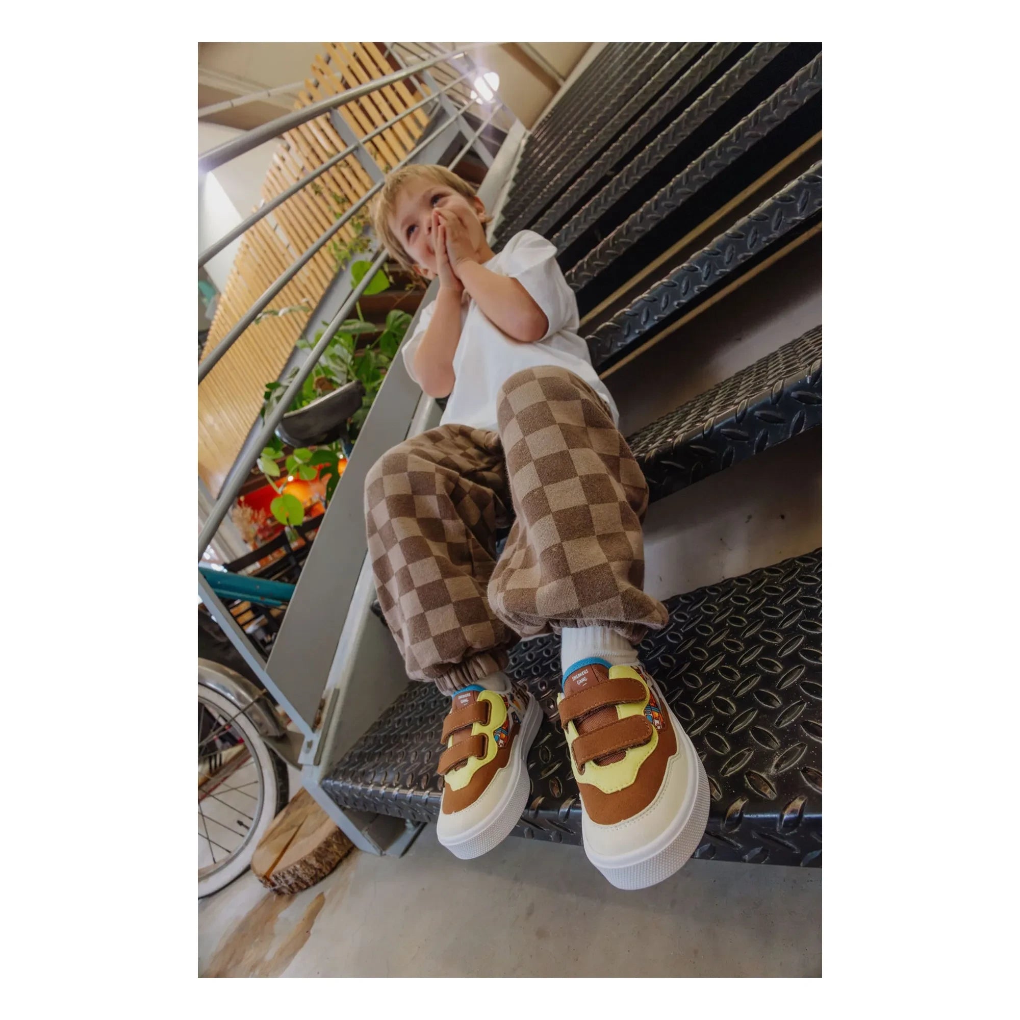 Hello Hossy - San Francisco Scratch Detailed Sneakers | Brown