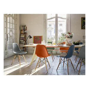 Vitra - DSW plastik sandalye - akçaağaç taban - Charles & Ray Eames | Forêt