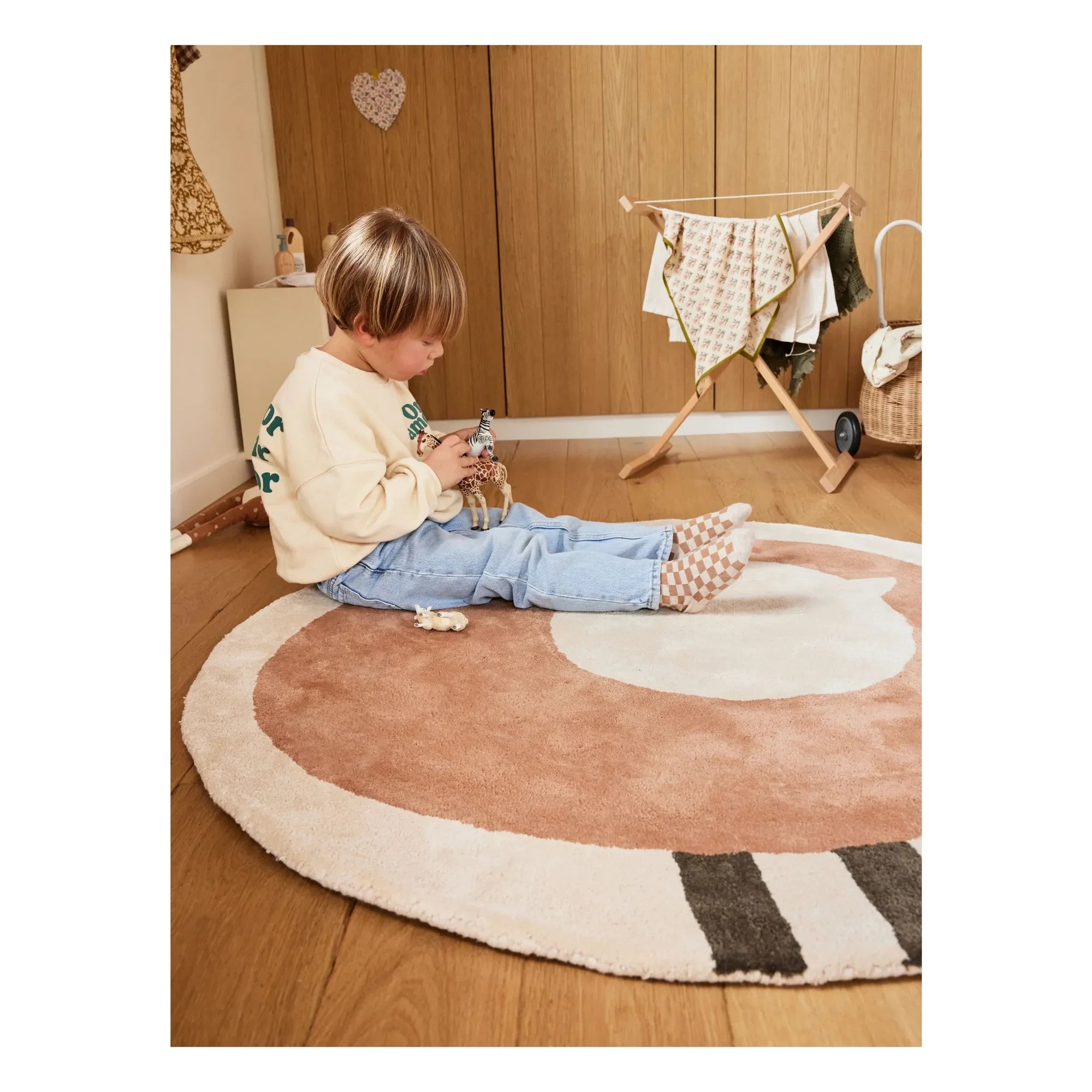 Bleuu-Studio – Runder Schafteppich | Braun