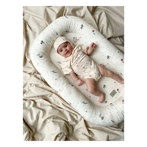 Cam Cam - Karussell Baby Keilkissen