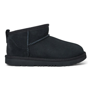 UGG - Classic Ultra Mini Fellgefütterte Stiefel | Schwarz