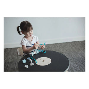 Plan Toys - Tebeşir tahtası üst yüzeyli yuvarlak oyun masası