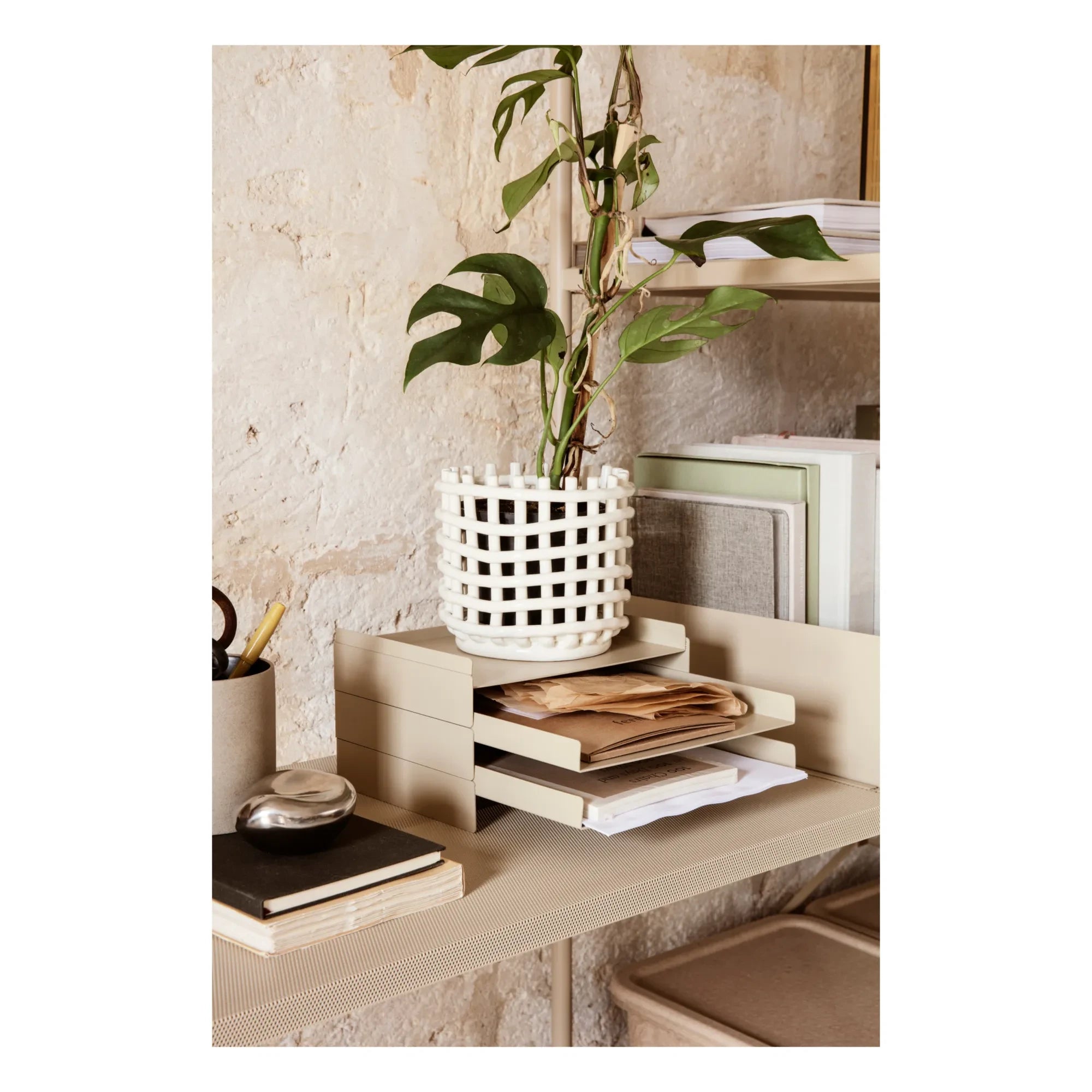 Ferm Living - Metal Masa Düzenleyici | Bej