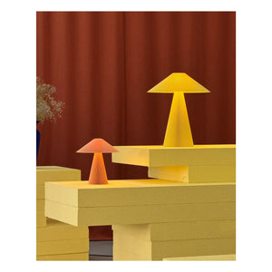 Manu Matters - Baby Jane desk lamp | Nude