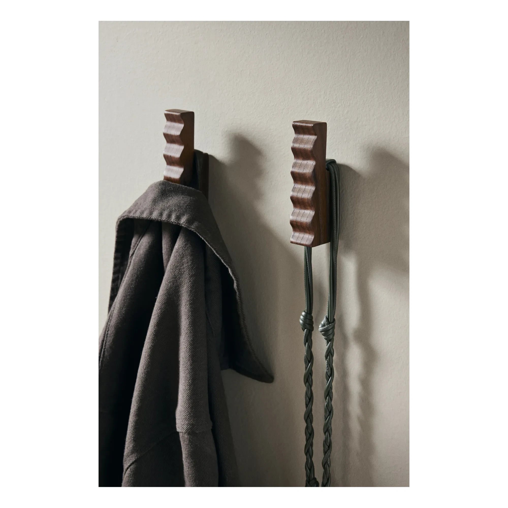 Ferm Living - Unda askı kancaları - 2'li set | Kahverengi