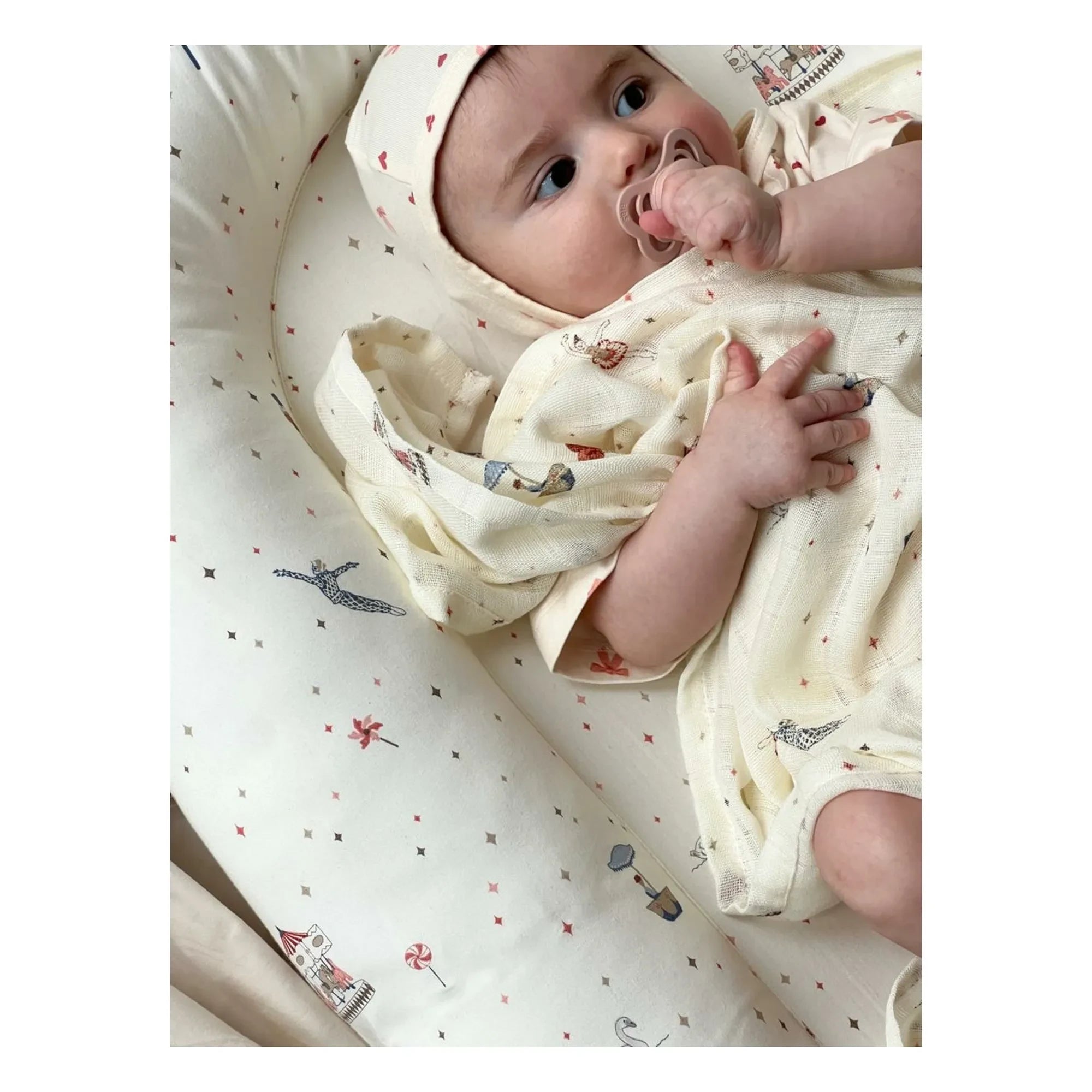 Cam Cam - Karussell Baby Keilkissen
