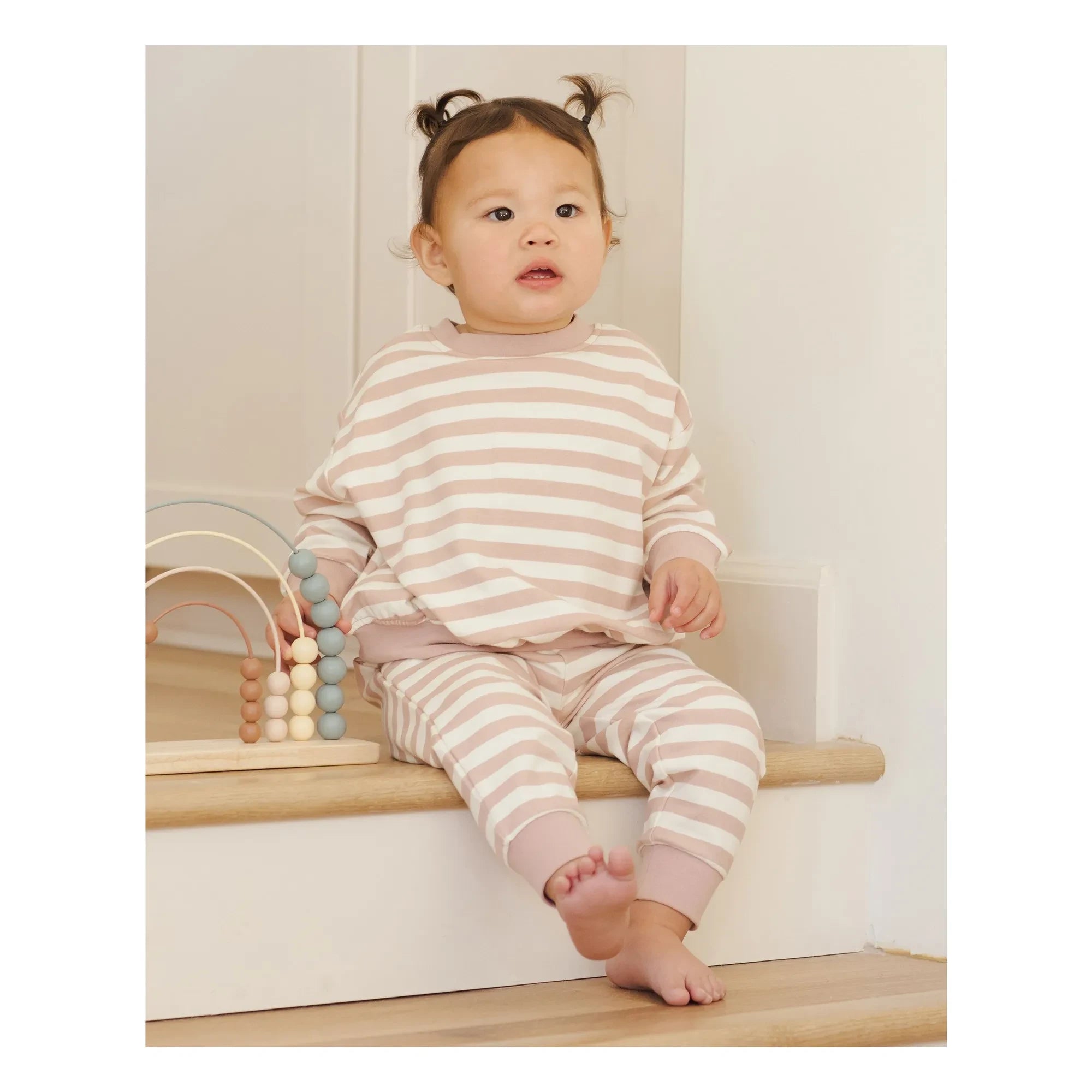 Quincy Mae - Gestreifte Joggerhose aus Bio-Baumwolle | Rosa
