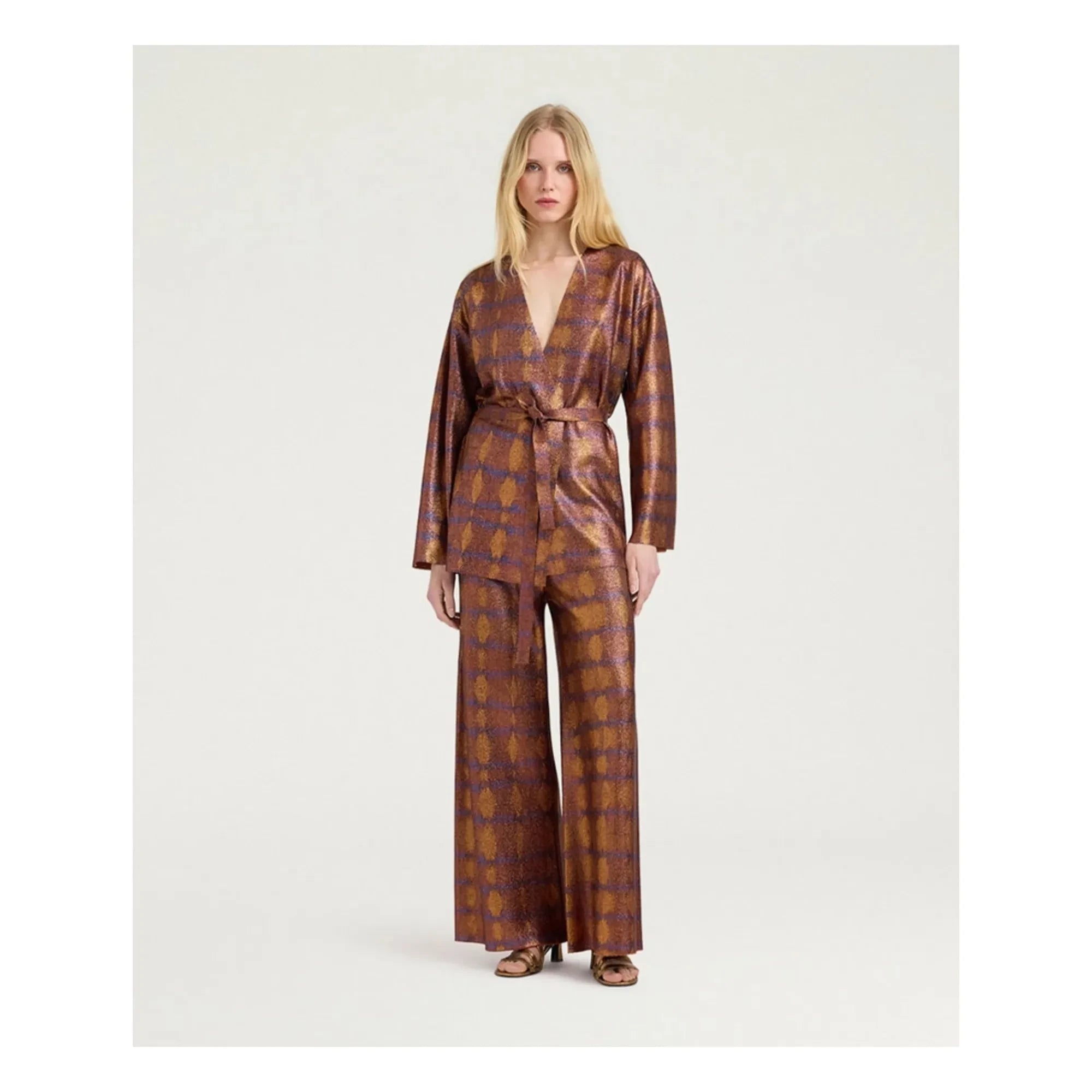 Momoni - Anselmo Hose | Bronze