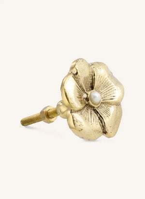 Doing Goods - Zoey Flower Brass Knob | Gold