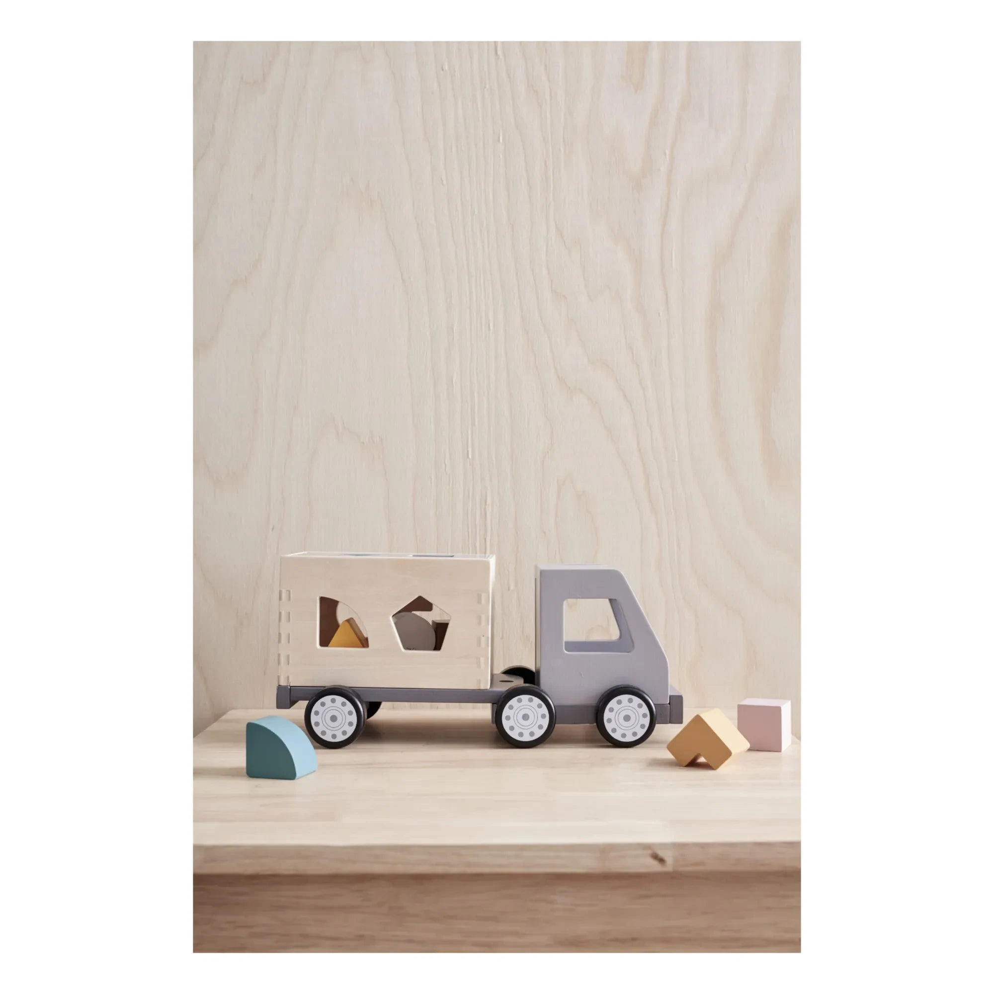 Kid's Concept - Ahşap Şekilli Çöp Kamyonu