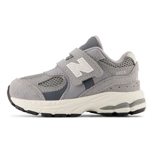 New Balance - Kratz-Sneaker 2002 | Grau