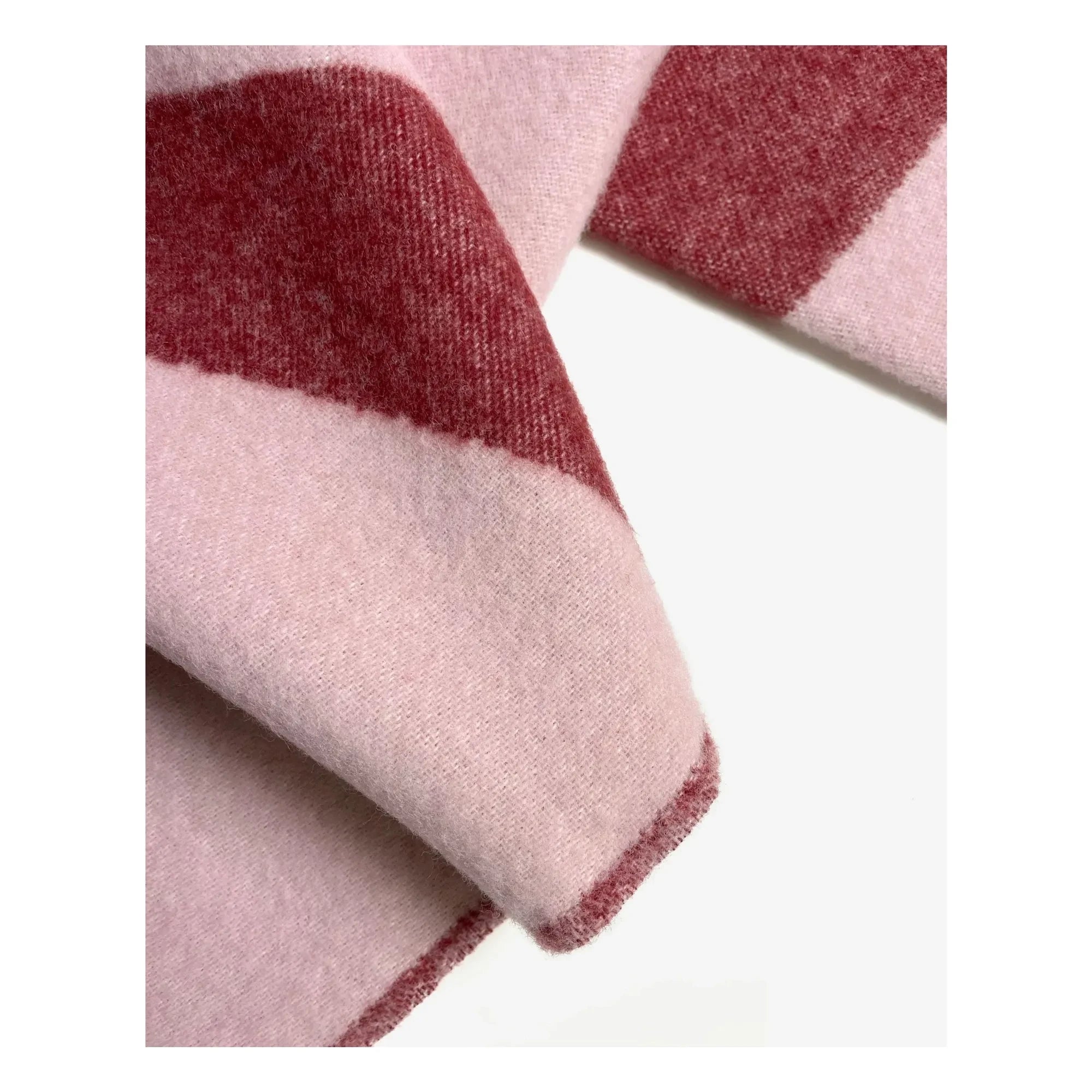 Maison Deux - Swirl yün battaniye | Bordo