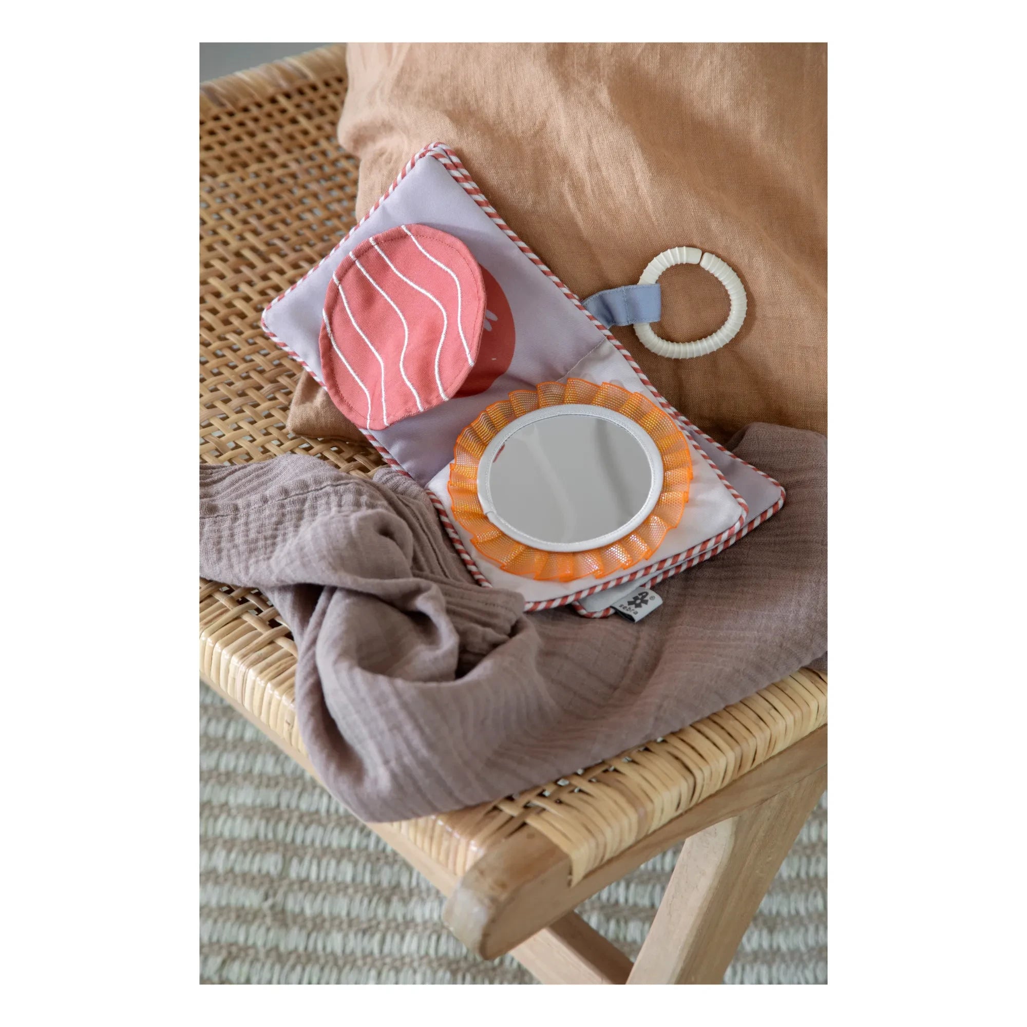 Sebra - Teeny Toes Soft Toy Activity Book
