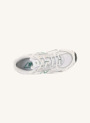 New Balance - Elastic-Laced Sneakers 740 | Green