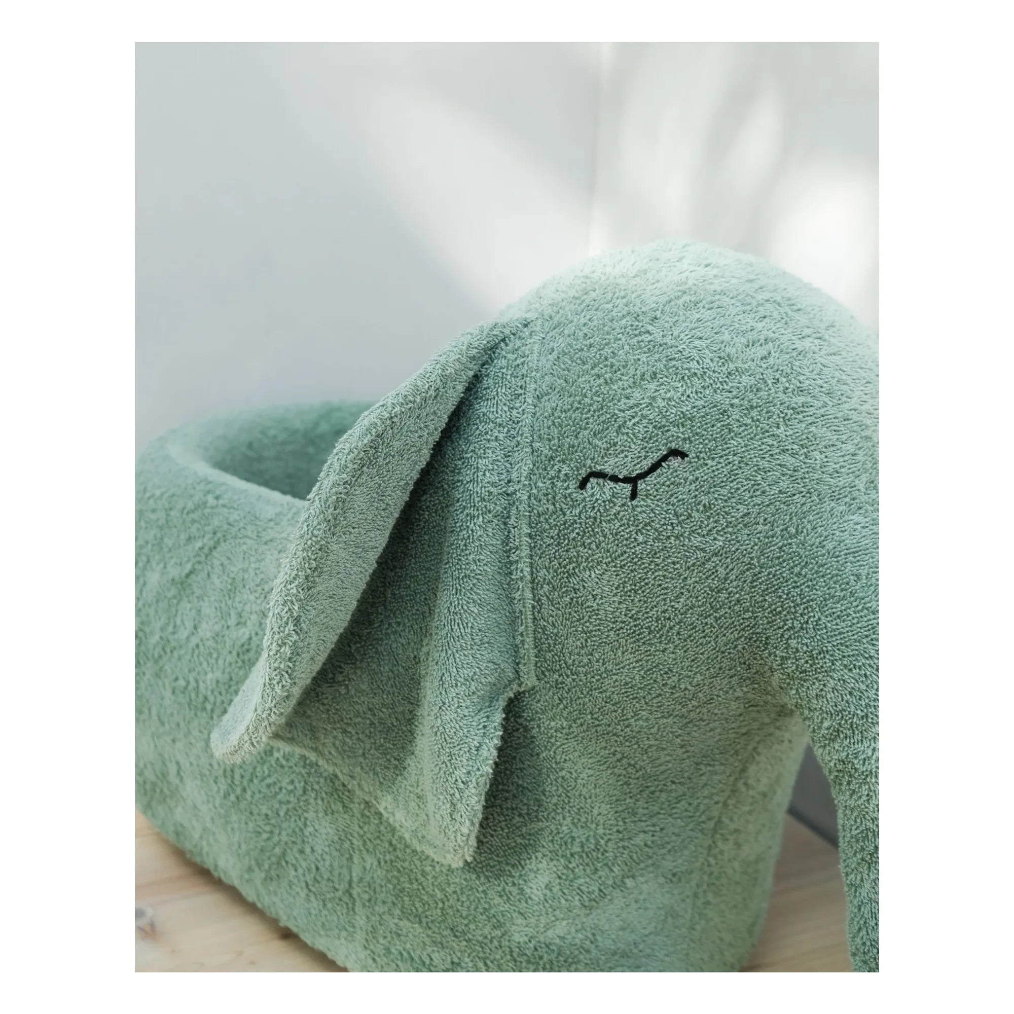 Bada & Bou - The Rolling Elephant Bou | Nane Yeşili