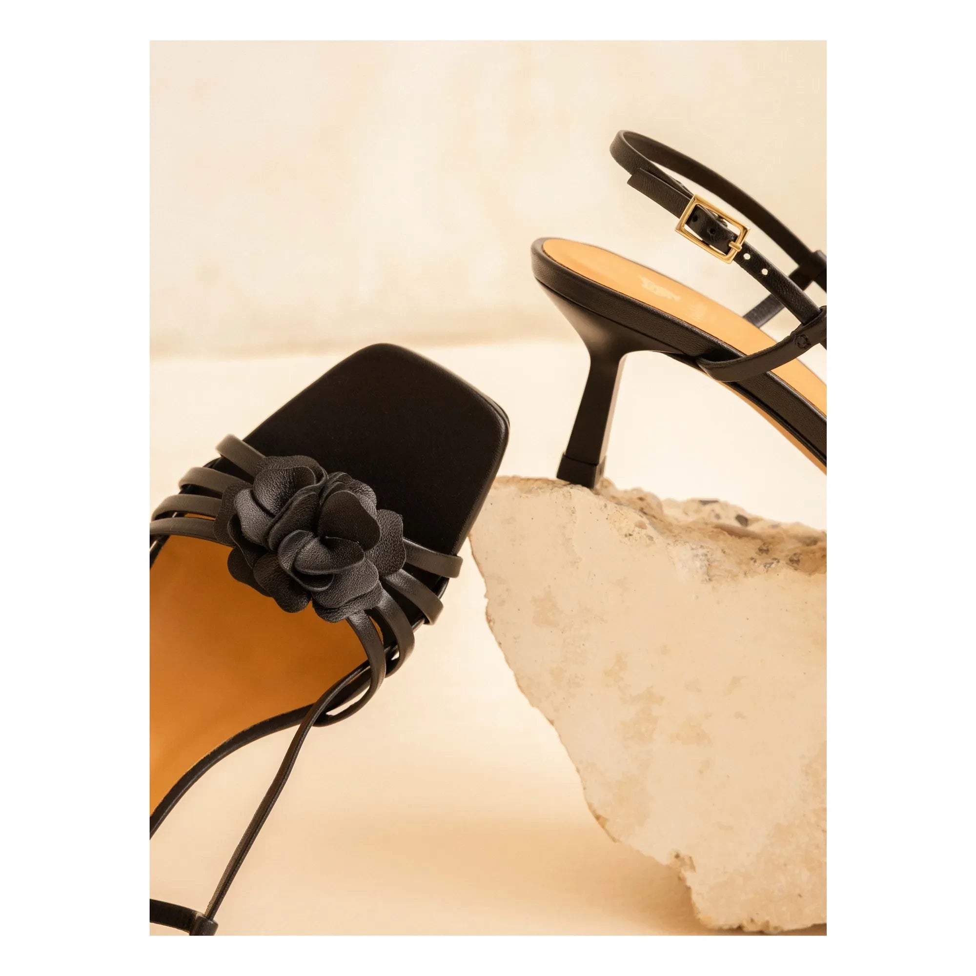 Bobbies - Luzia Leather Sandals | Black