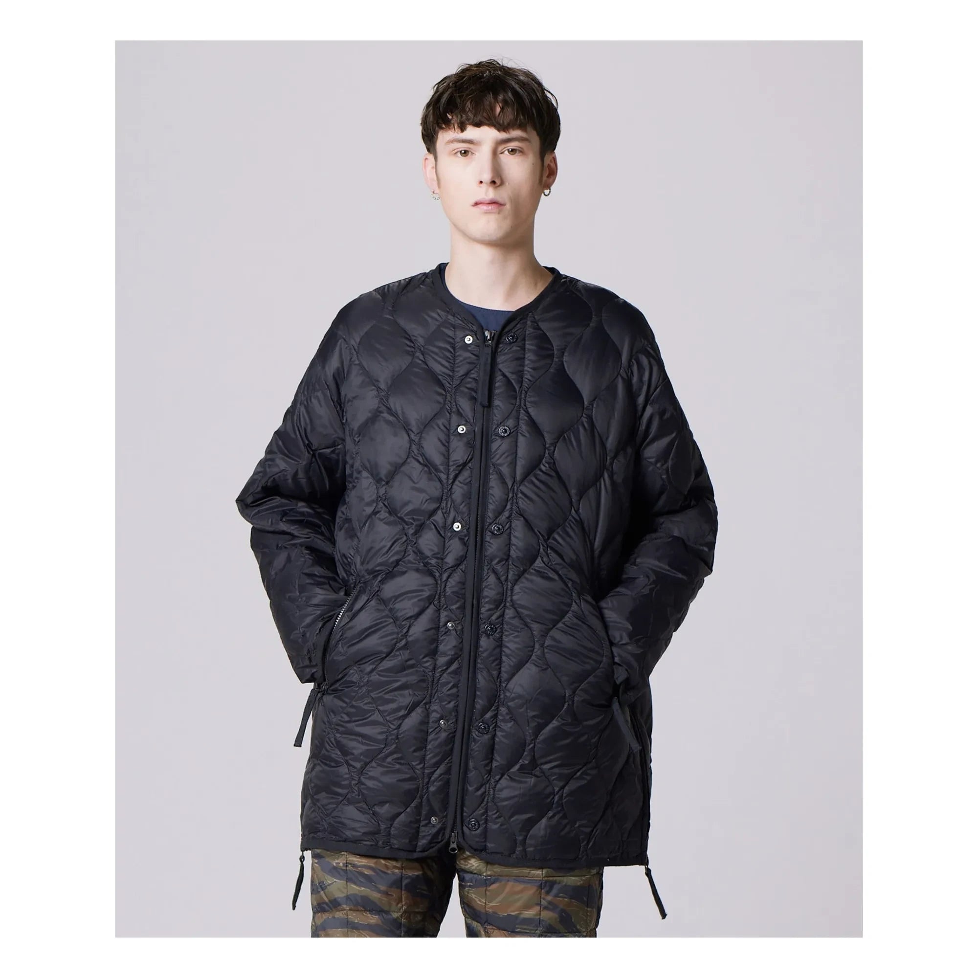 Taion - Unisex Uzun Askeri Kapitone Mont | Siyah