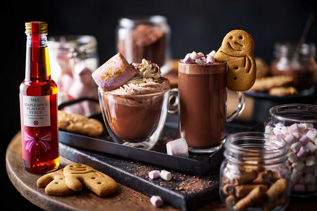 ام‌انداس فود - آویز فنجان کوکی زنجبیلی