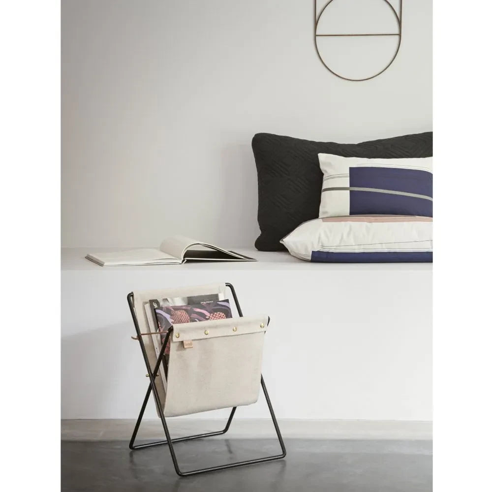 Ferm Living - Herman Zeitungsständer | Schwarz