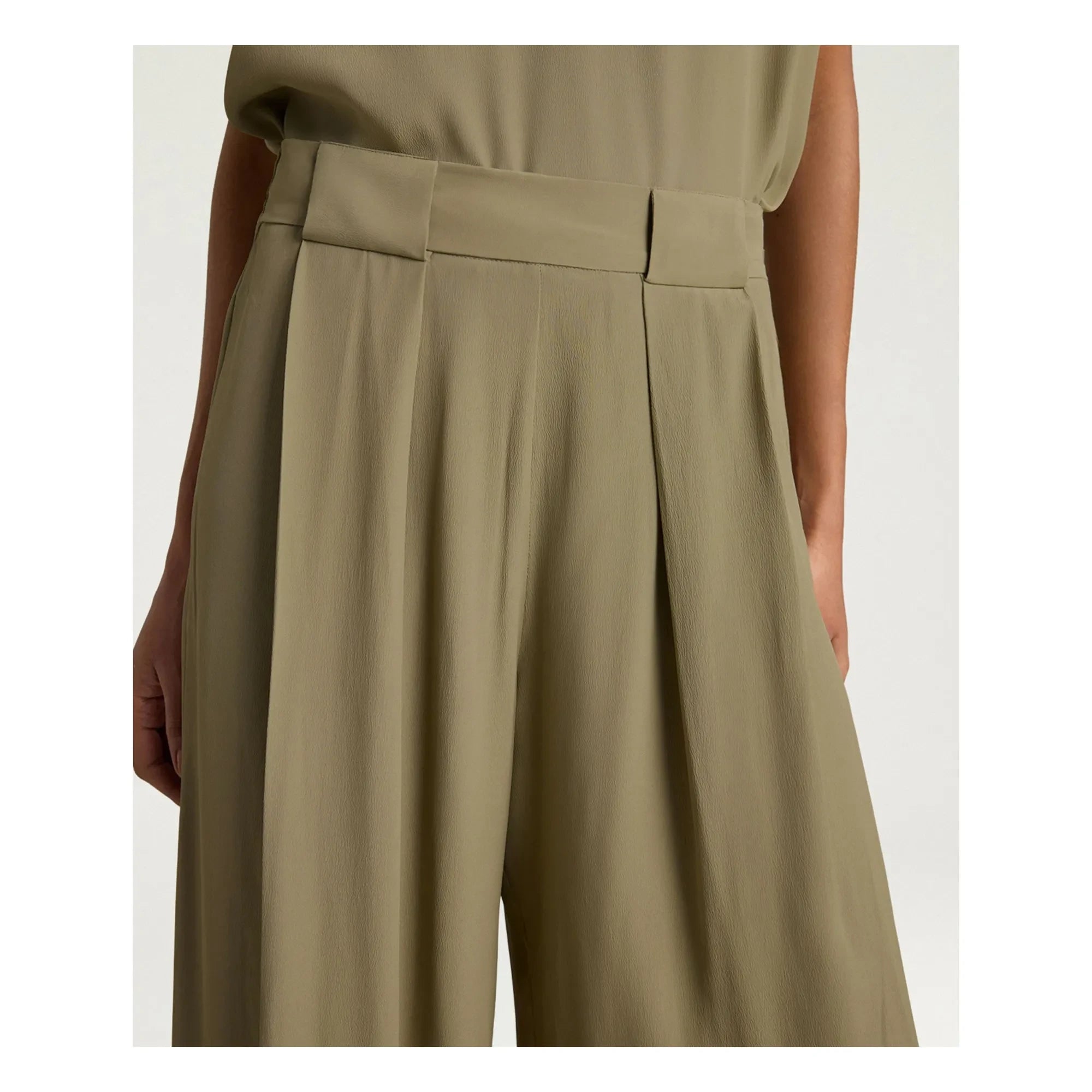 Momoni - Aspen Hose | Salbei