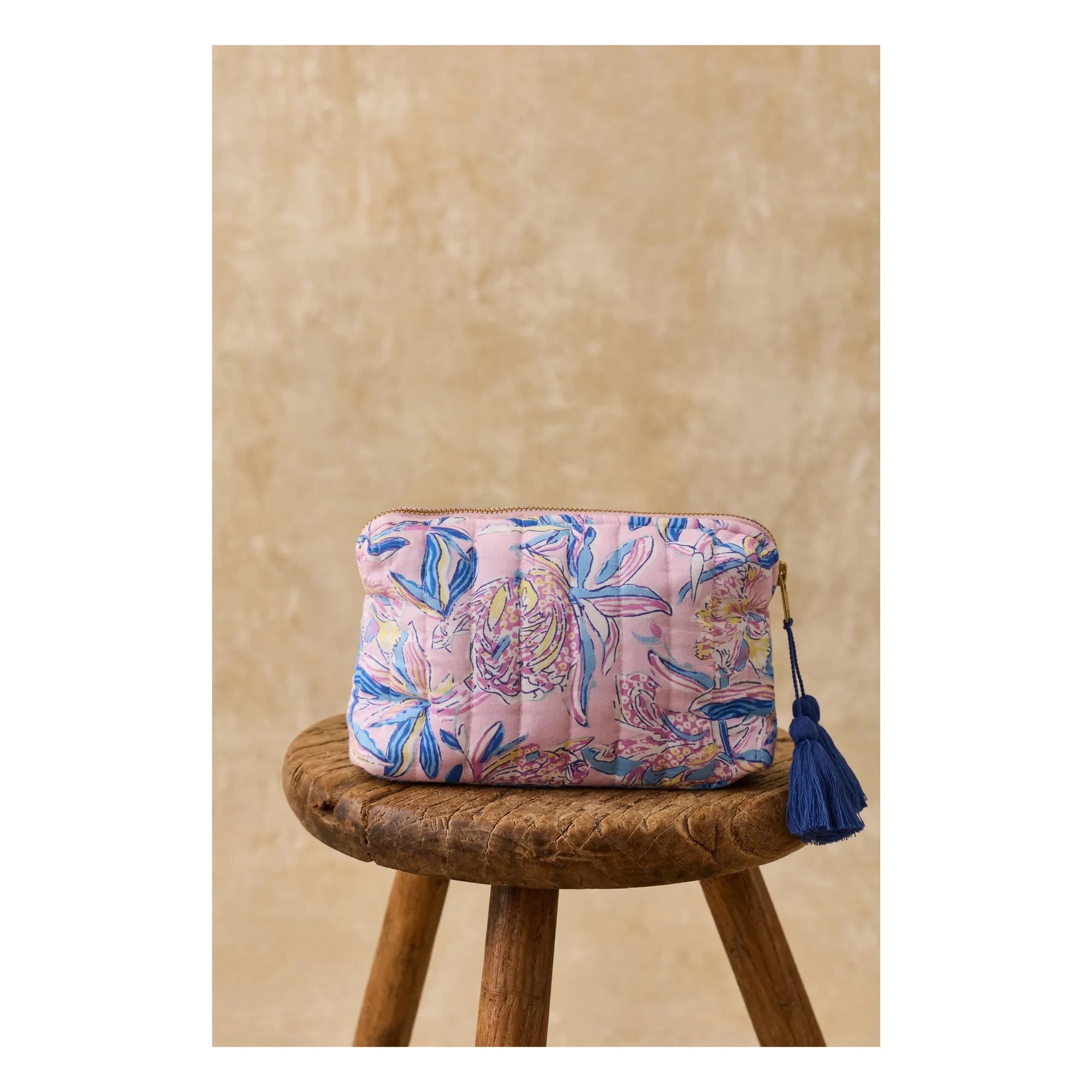 Louise Misha - Teiki cosmetic bag | Light blue