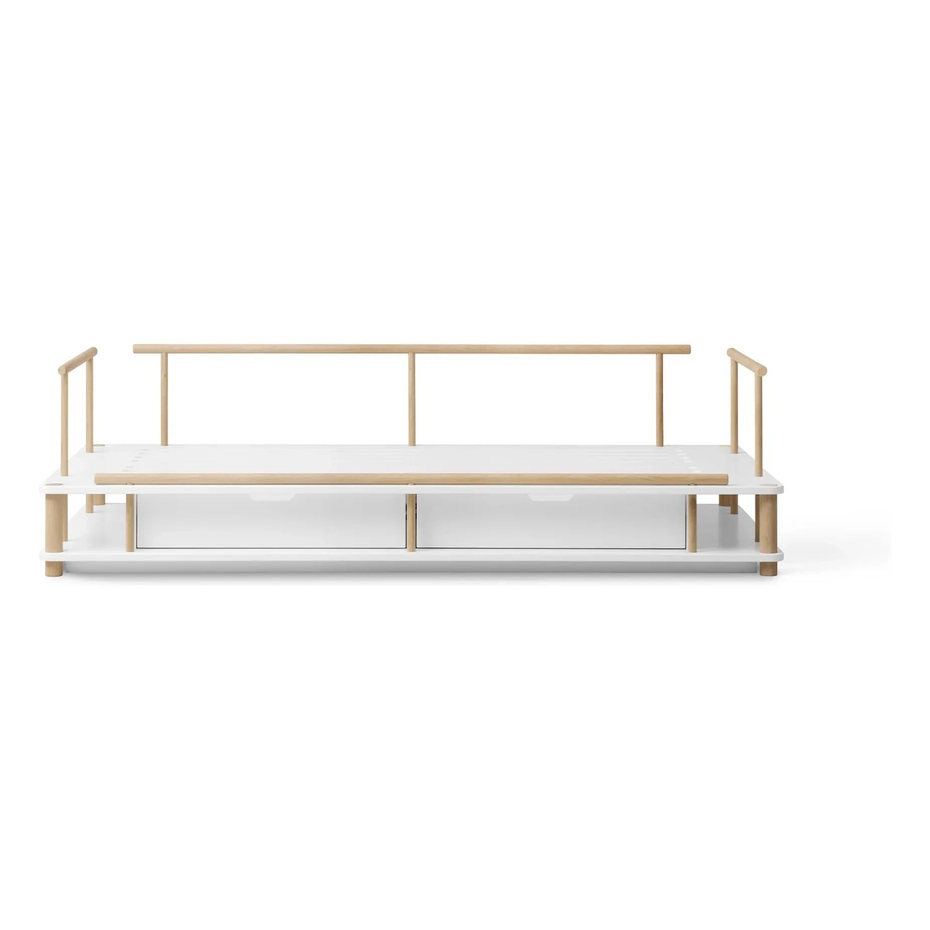 Oliver Furniture - سرير Camp بمقعد من خشب البلوط