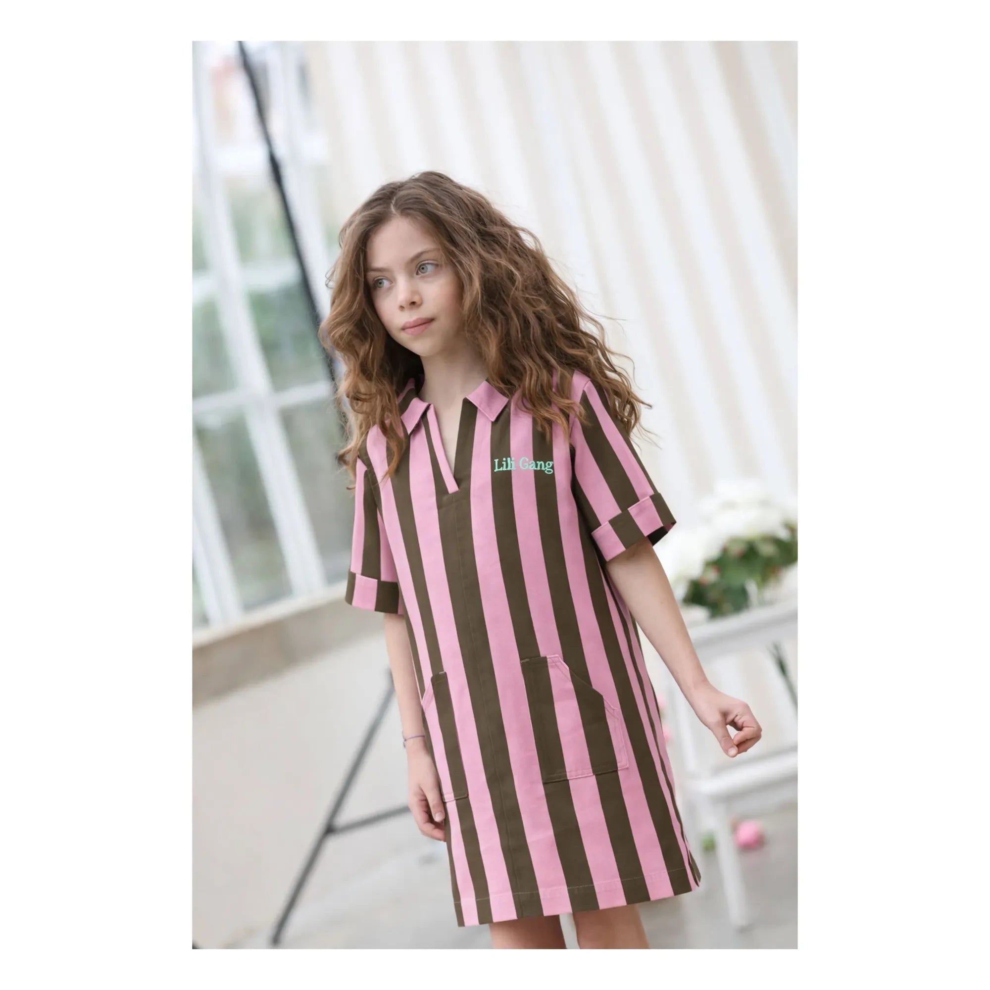 Lililotte - Gestreiftes gewebtes Kleid aus Bio-Baumwolle | Olive
