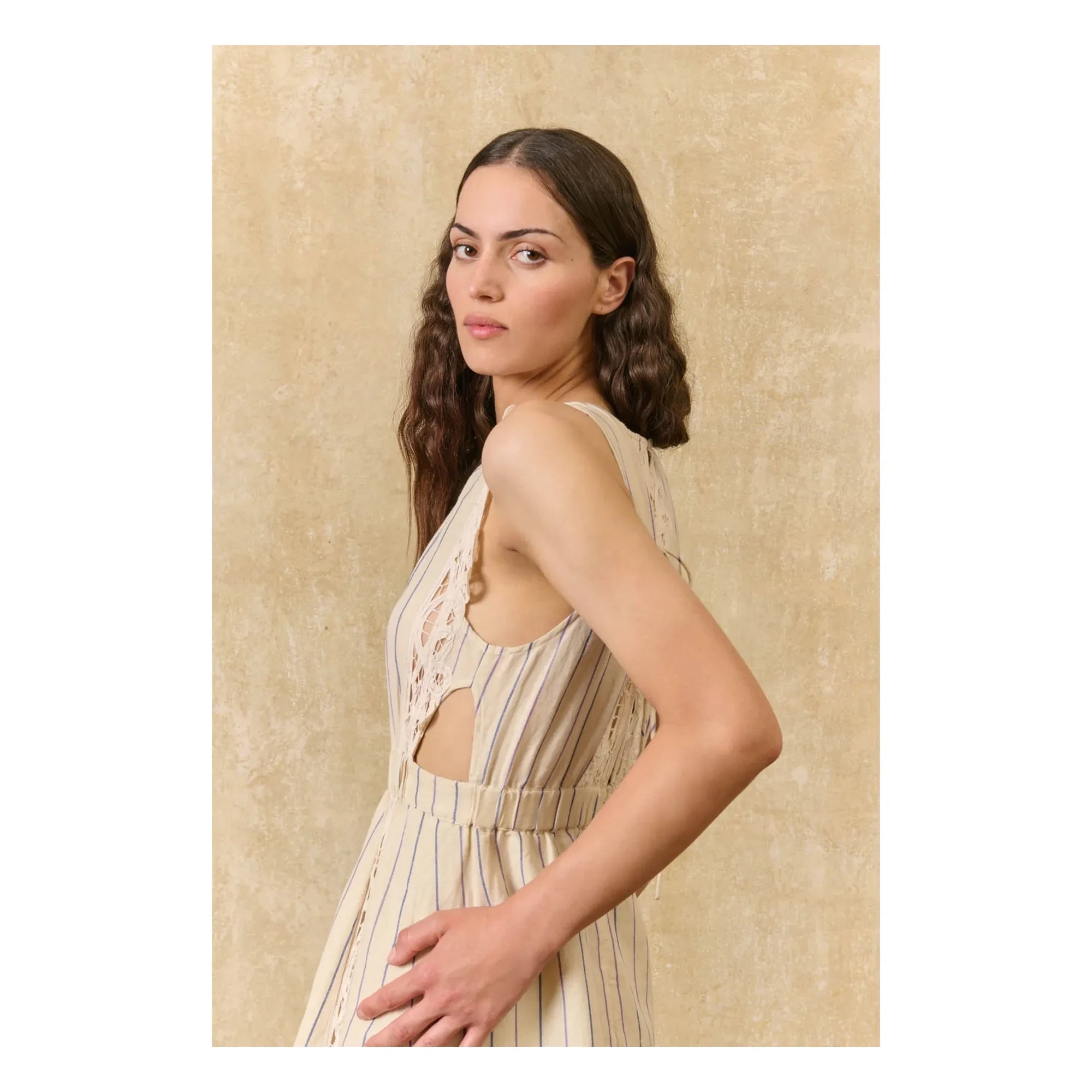 Louise Misha - Ariane Gestreiftes Leinen- und Baumwollkleid | Creme