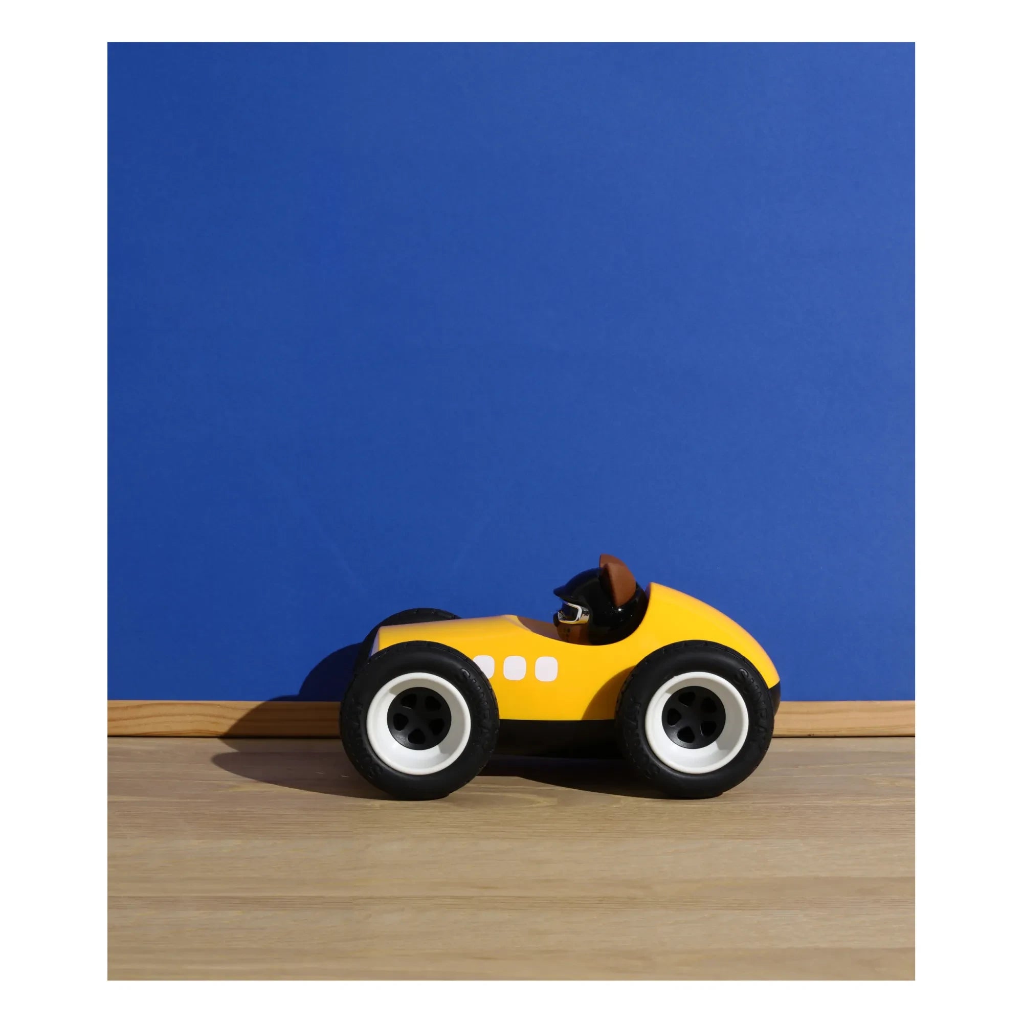 Playforever - Egg Karlos Auto | Gelb