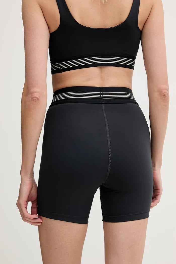 New Balance kadın Fitted Short 5 spor kısa şort